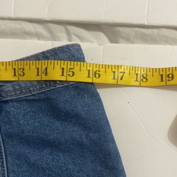 Cute little H&M denim above the knee Aline skirt NWT - Picture 4 of 6